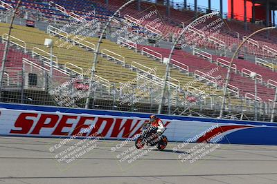 media/Aug-27-2022-Fastrack Riders (Sat) [[c588535105]]/Level 1/Session 1 Start Finish/